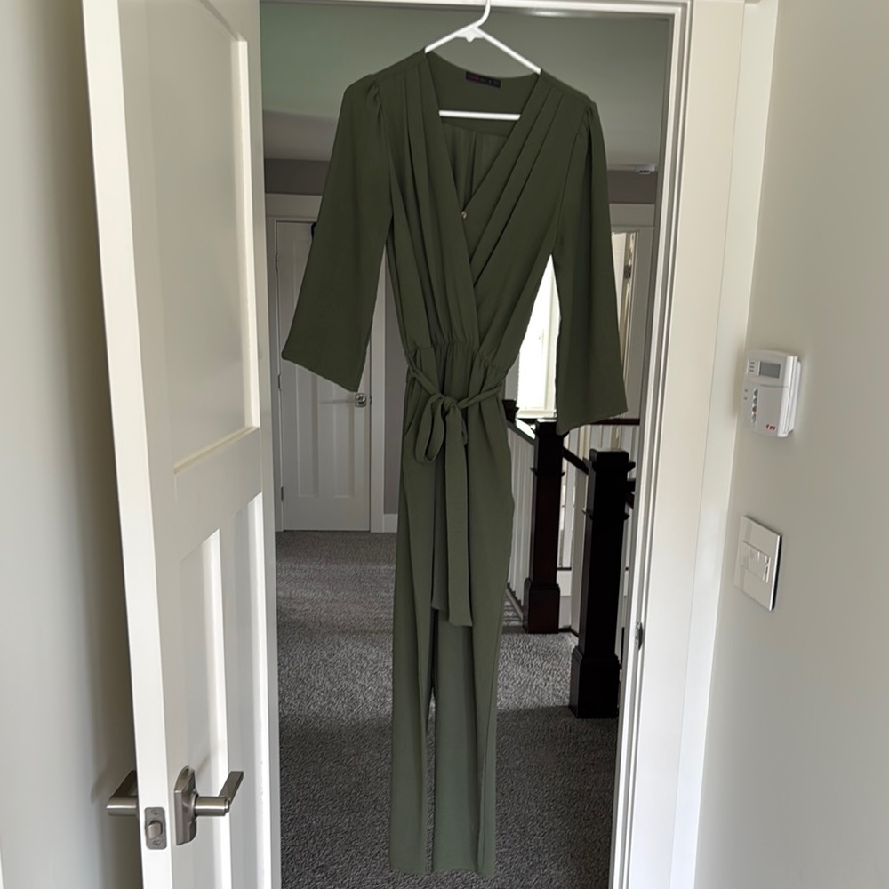 Elegant Olive Green Women's Jumpsuit